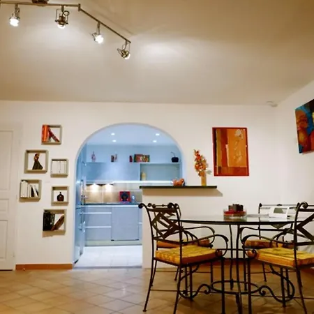Maison De 2 Avec Piscine Partagee Terrasse Amenagee Et Wifi A Maxime A 5 Km De La *
