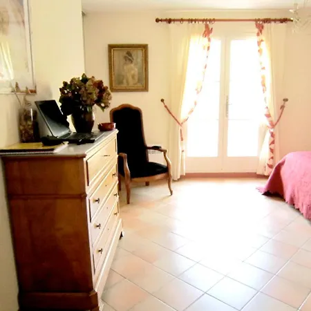 Prázdninový dům Maison Avec Vue A Sainte-maxime, Piscine Partagee
