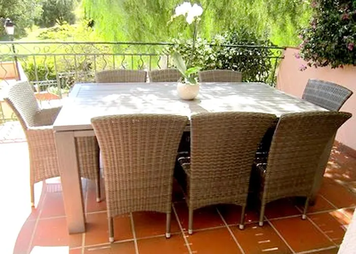 Prázdninový dům Maison Avec Vue A Sainte-maxime, Piscine Partagee *