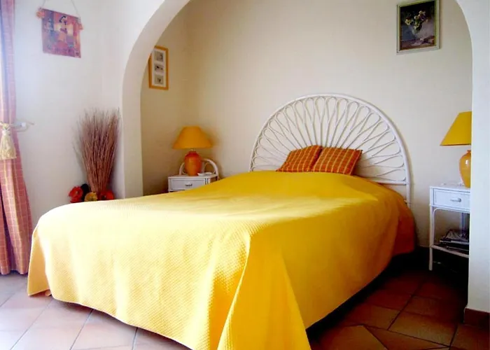 Prázdninový dům Maison Avec Vue A Sainte-maxime, Piscine Partagee *