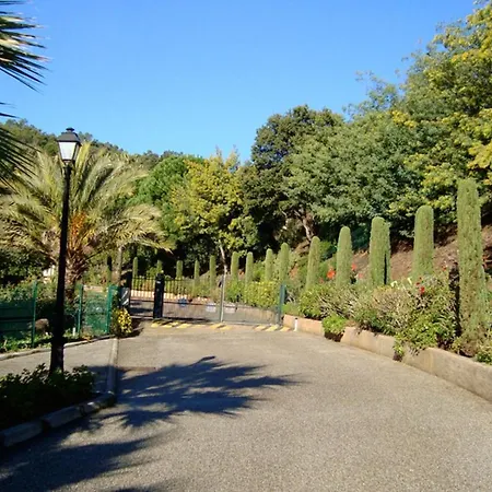 بيت للعطل Maison Avec Vue A Sainte-maxime, Piscine Partagee *