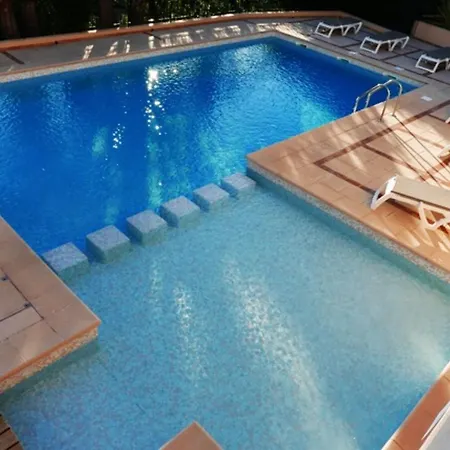 Maison Avec Vue A Sainte-maxime, Piscine Partagee