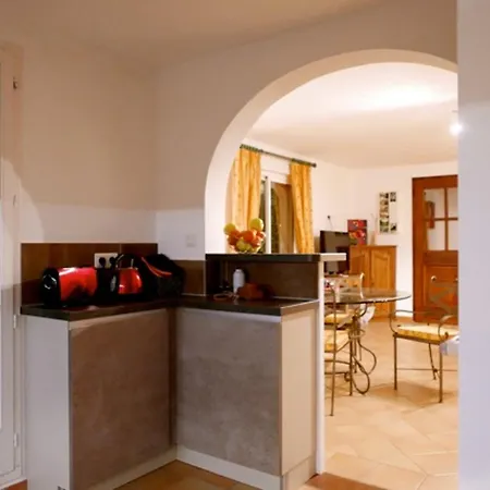 Maison Avec Vue A Sainte-maxime, Piscine Partagee Sainte-Maxime