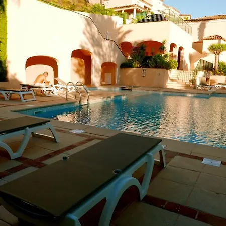 Tatil Evi Maison Avec Vue A Sainte-maxime, Piscine Partagee *
